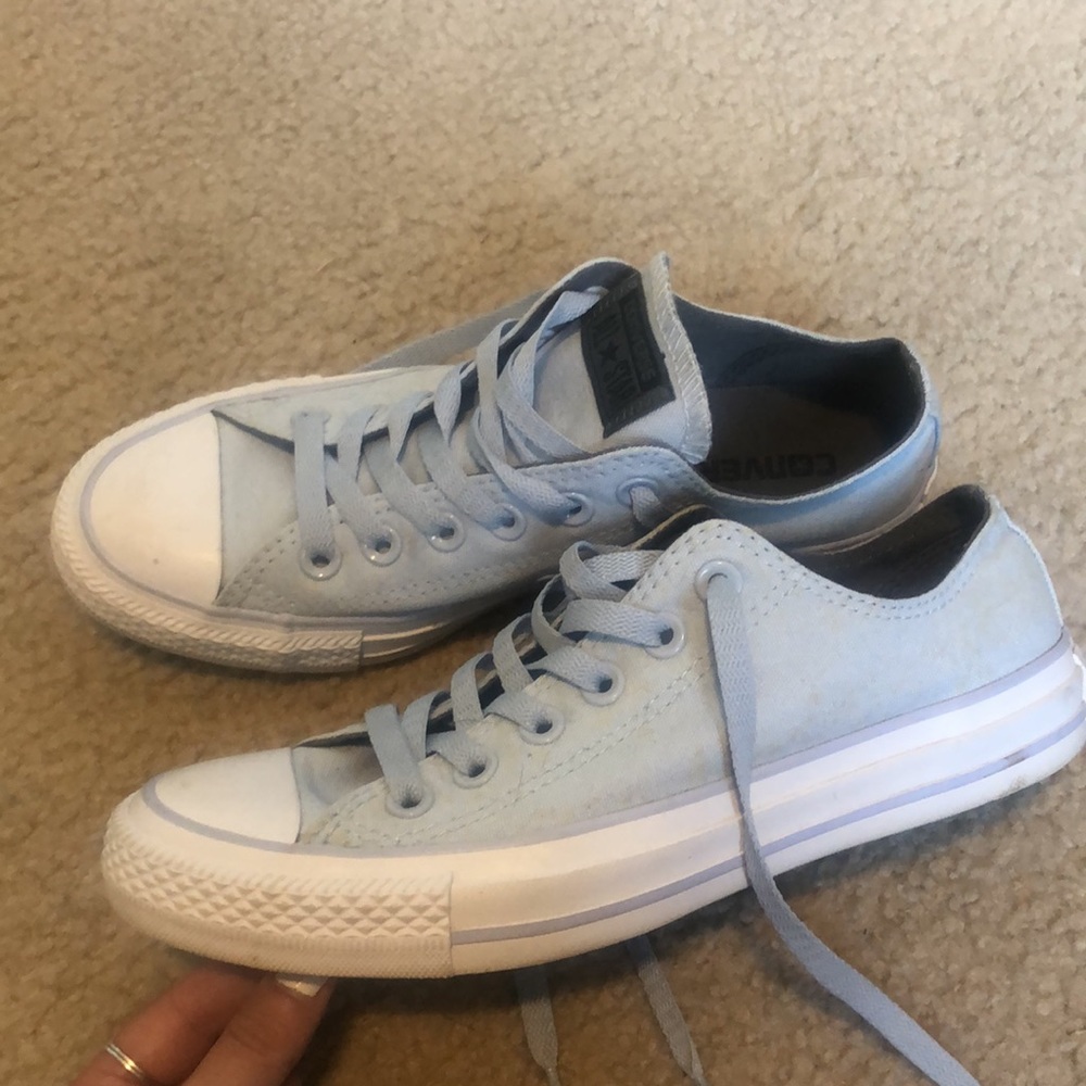 Converse - Picture 3 of 5